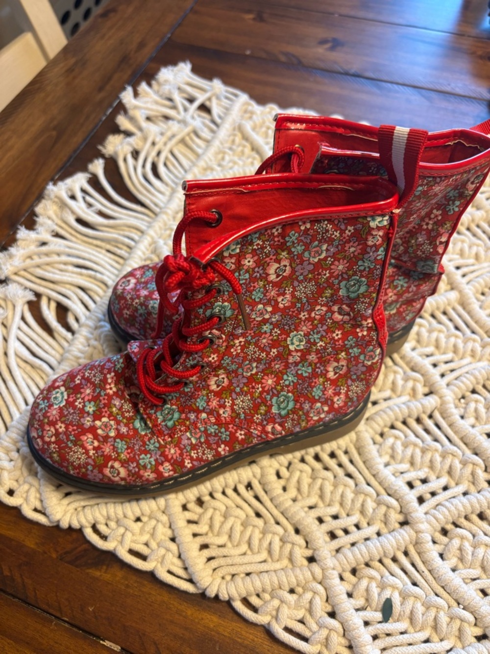 Vintage Y2K kids floral boots Link size 2